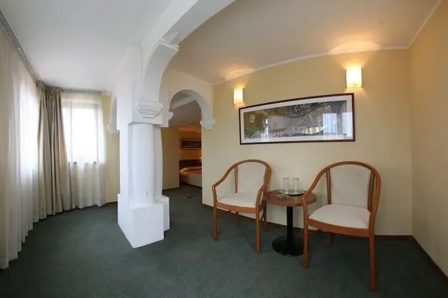 Tek Büyük Yataklı Oda, Balkon