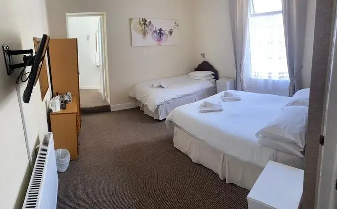 Comfort Üç Kişilik Oda, Banyolu/Duşlu