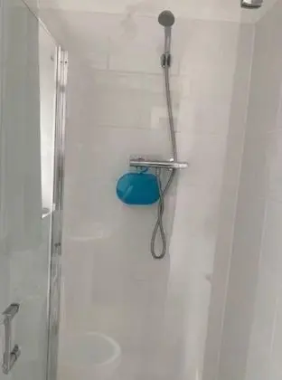 Comfort Üç Kişilik Oda, Banyolu/Duşlu