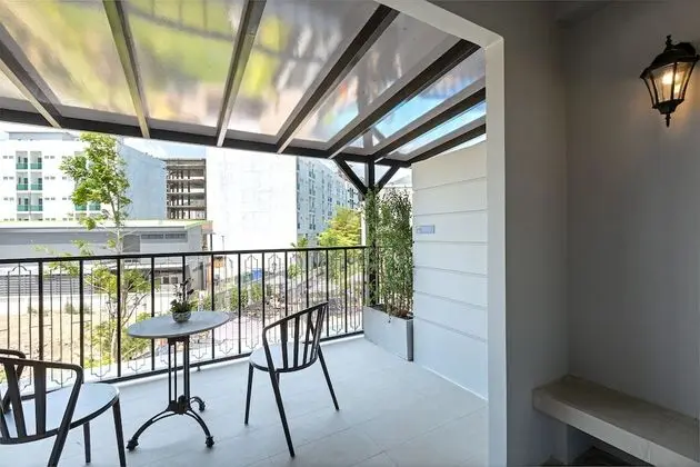 Studio Grand Terrace