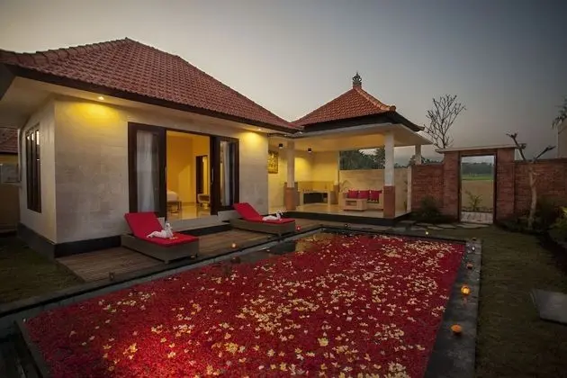 Honeymoon Villa