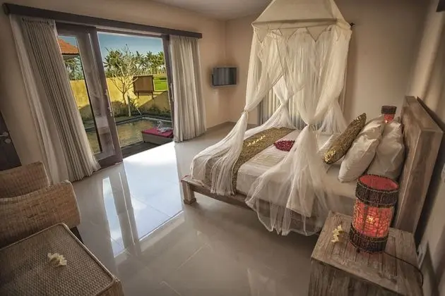 Honeymoon Villa