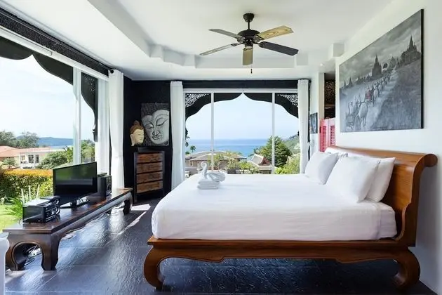 7-Bedroom Villa with Private Pool