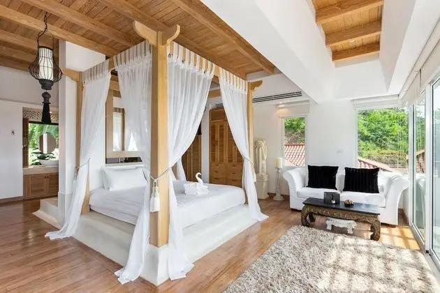 7-Bedroom Villa with Private Pool
