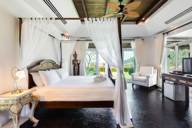 7-Bedroom Villa with Private Pool
