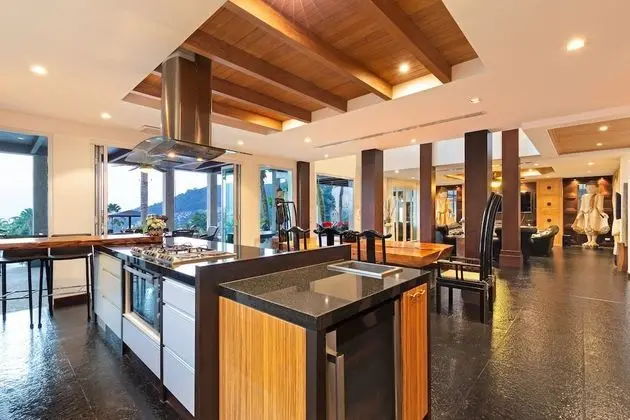 7-Bedroom Villa with Private Pool