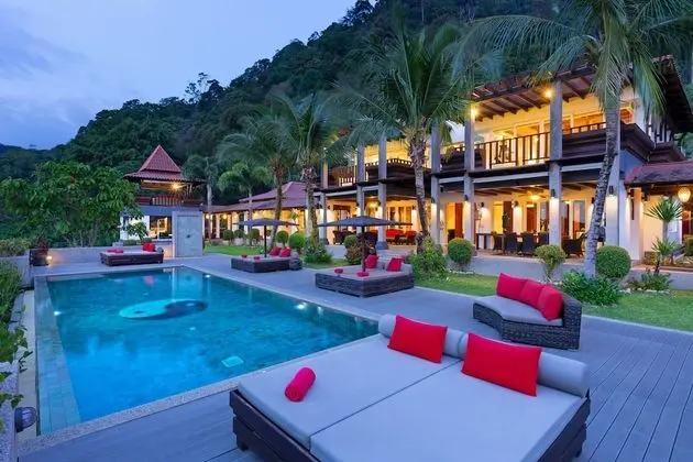 7-Bedroom Villa with Private Pool
