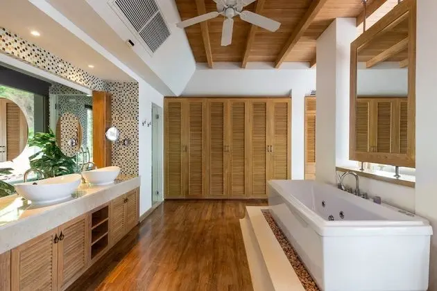 7-Bedroom Villa with Private Pool