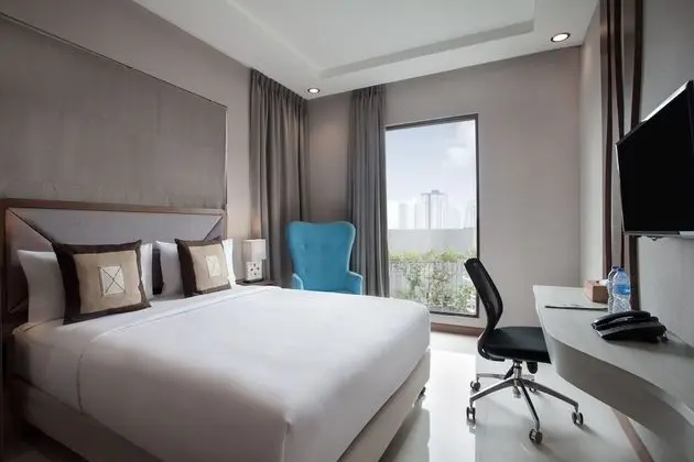 Deluxe Tek Büyük Yataklı Oda