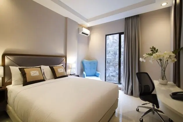 Deluxe Tek Büyük Yataklı Oda
