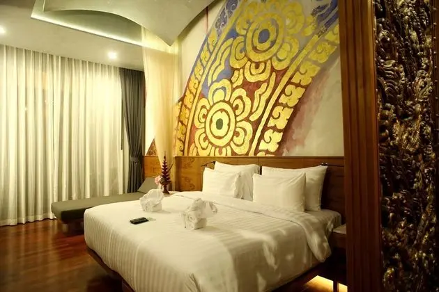 Cabana Suite Pool Access