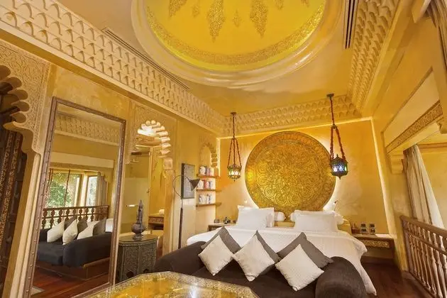 Oda, Havuz Kullanımı (Baray Villa)