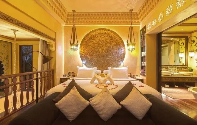 Oda, Havuz Kullanımı (Baray Villa)