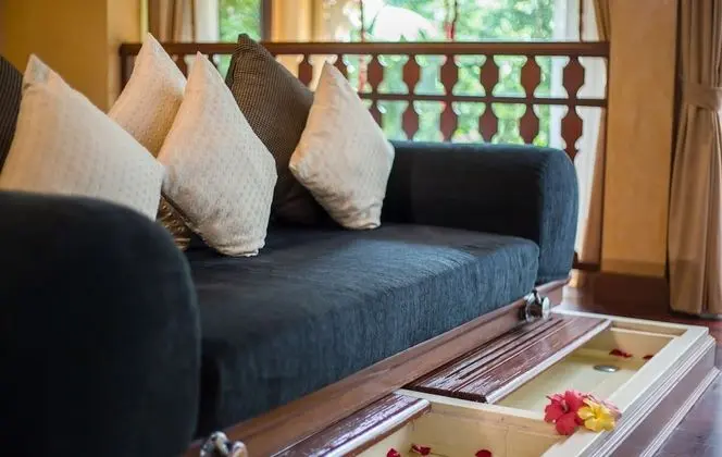Oda, Havuz Kullanımı (Baray Villa)