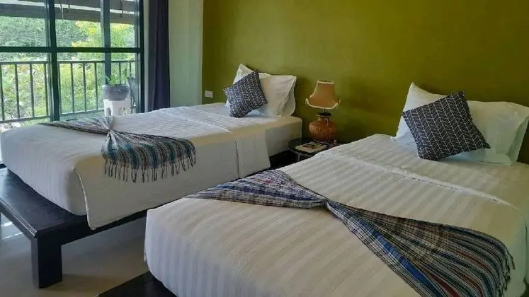 Standard Twin Mountain View Room
