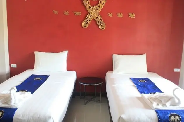 Standard Twin Mountain View Room