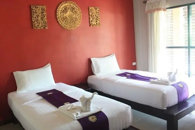 Standard Twin Mountain View Room