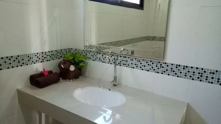 Standard Twin Mountain View Room