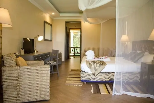 Business Tek Büyük Yataklı Oda