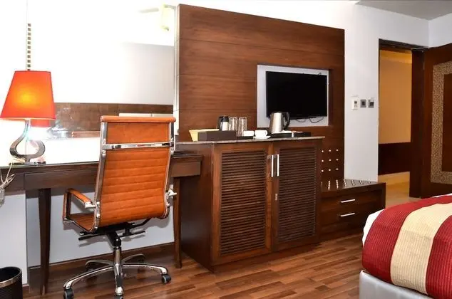 Business Tek Büyük Yataklı Oda, 1 Yatak Odası, Buzdolabı, Şehir Manzaralı