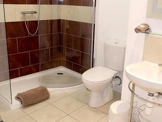 Standard Tek Büyük Yataklı Oda, Banyolu/Duşlu
