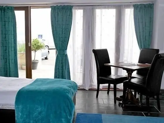 Superior Tek Büyük Yataklı Oda, Banyolu/Duşlu (With Lounge)