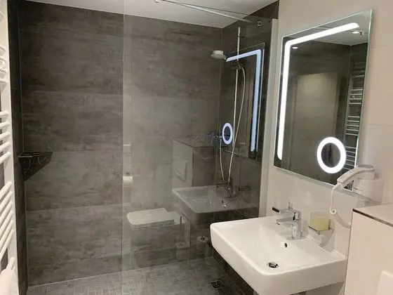 Classic Tek Büyük veya İki Ayrı Yataklı Oda