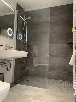 Classic Üç Kişilik Oda