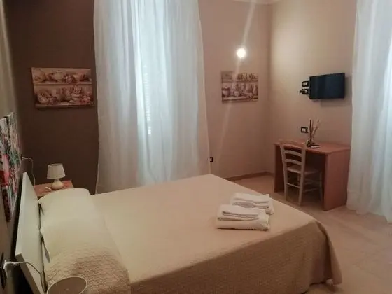 Tek Büyük Yataklı Oda, Balkon