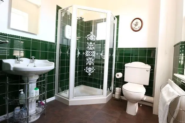 Superior Tek Büyük Yataklı Oda, Kısmi Deniz Manzaralı (King-Room 3)
