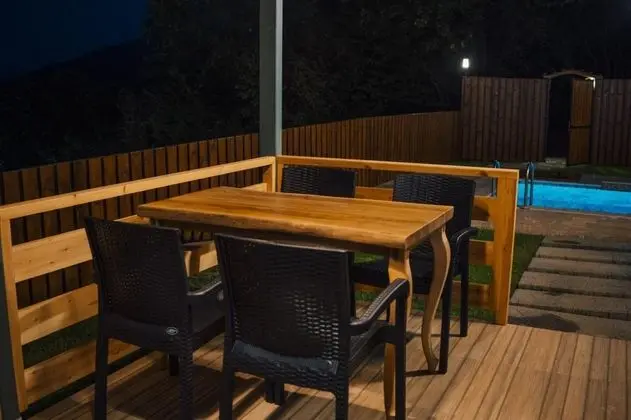 Bungalow 1+1 Oda, Dağ Manzaralı, Özel Havuzlu