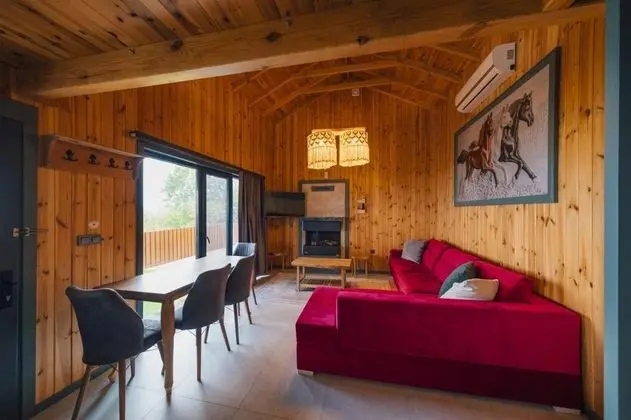 Bungalow 1+1 Oda, Dağ Manzaralı, Özel Havuzlu