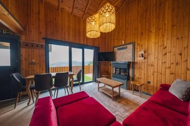 Bungalow 1+1 Oda, Dağ Manzaralı, Özel Havuzlu