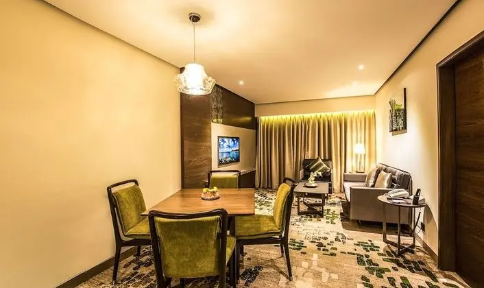 Suite Room with Airport Transfer