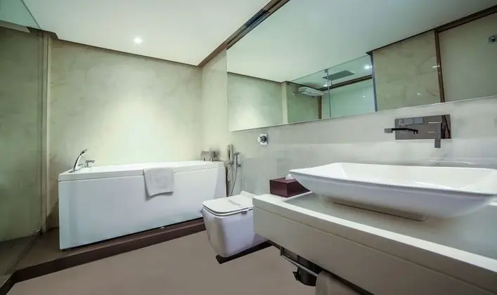Suite Room with Airport Transfer