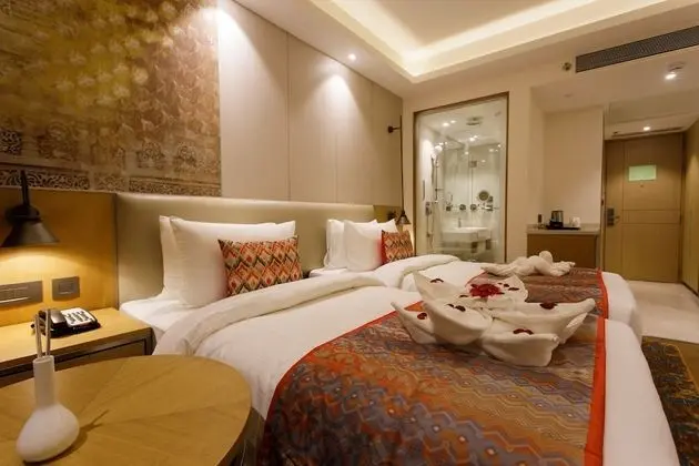 Grand Room, Twin Bed