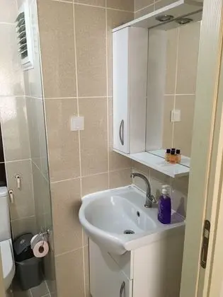 Üç Kişilik Oda