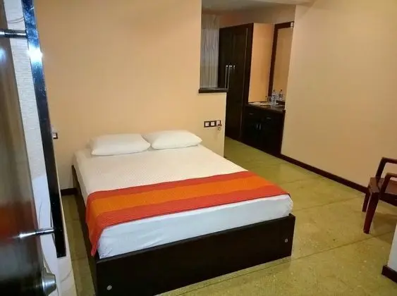 Deluxe Tek Büyük Yataklı Oda, Özel Banyo, Bahçeli