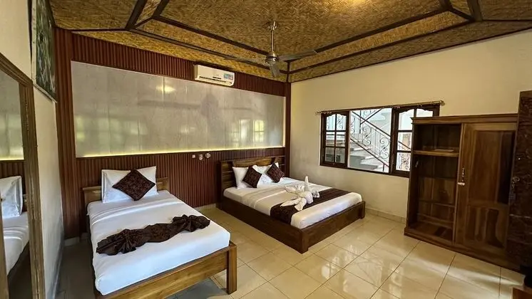 Deluxe Üç Kişilik Oda, Bahçe Manzaralı