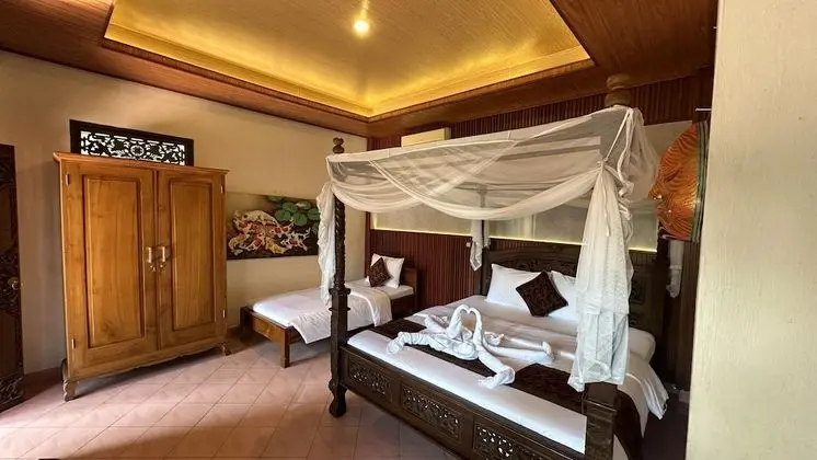 Deluxe Üç Kişilik Oda, Bahçe Manzaralı