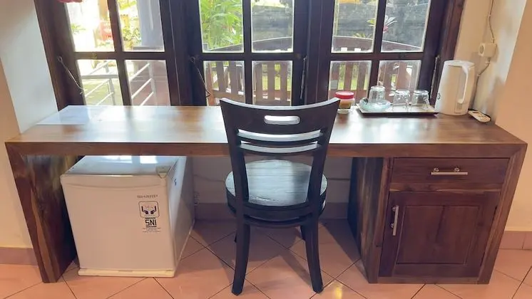 Deluxe Üç Kişilik Oda, Bahçe Manzaralı