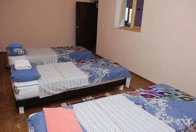 Traditional Üç Kişilik Oda