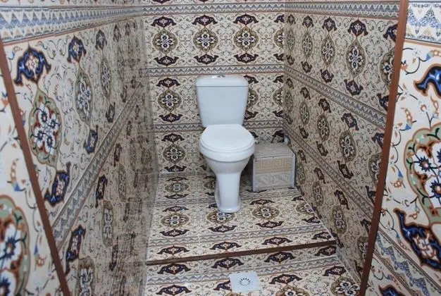 Traditional Üç Kişilik Oda