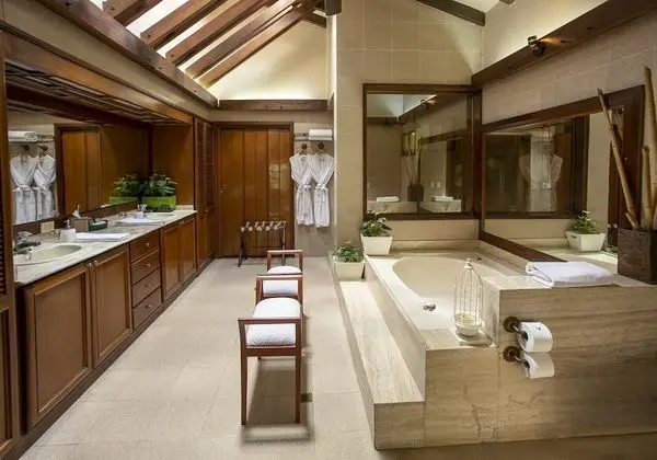 Premium Oda, 1 En Büyük (King) Boy Yatak