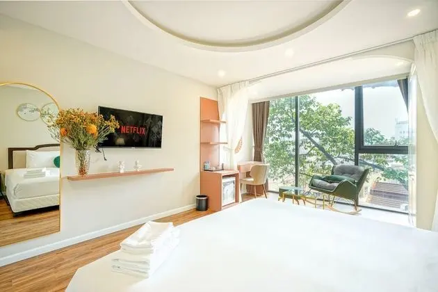 Luxury Oda