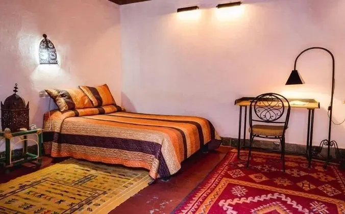 Standard Tek Büyük Yataklı Oda