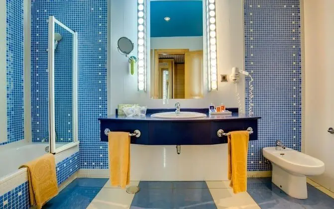 Standard Tek Büyük Yataklı Oda (3 adults)