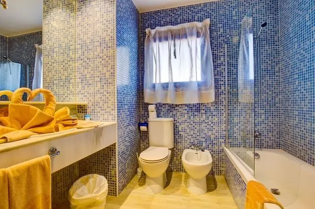 Standard Büyük Yataklı Tek Kişilik Oda