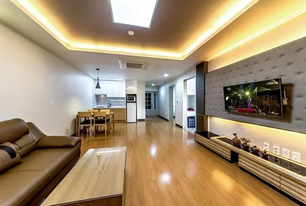 2 Bedrooms (1st floor)