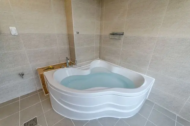 2 Bedrooms (1st floor)